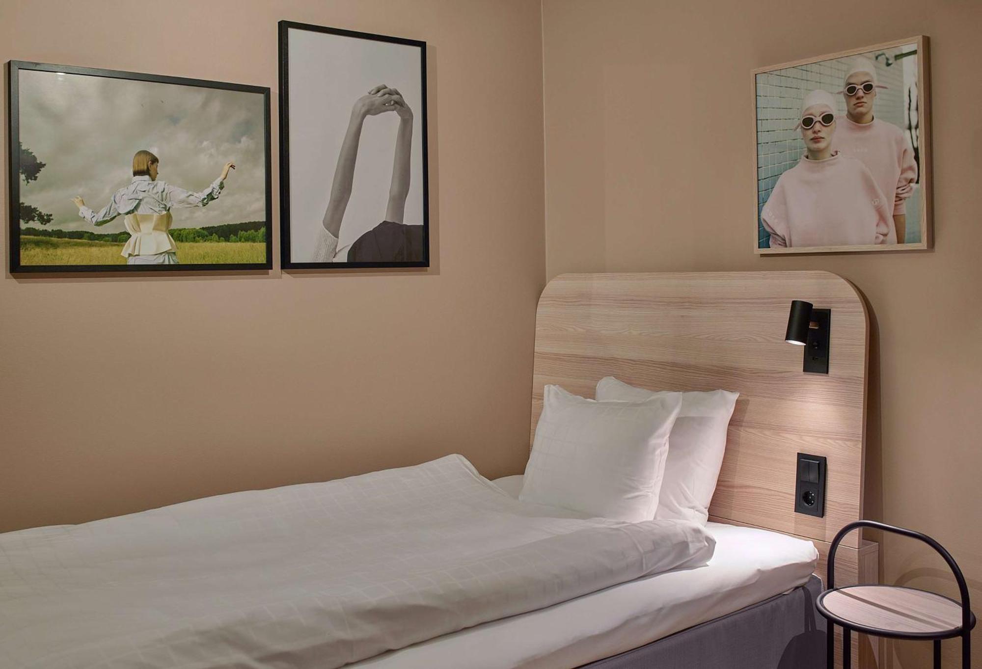 Standard Single Room,1649880519:JPEG